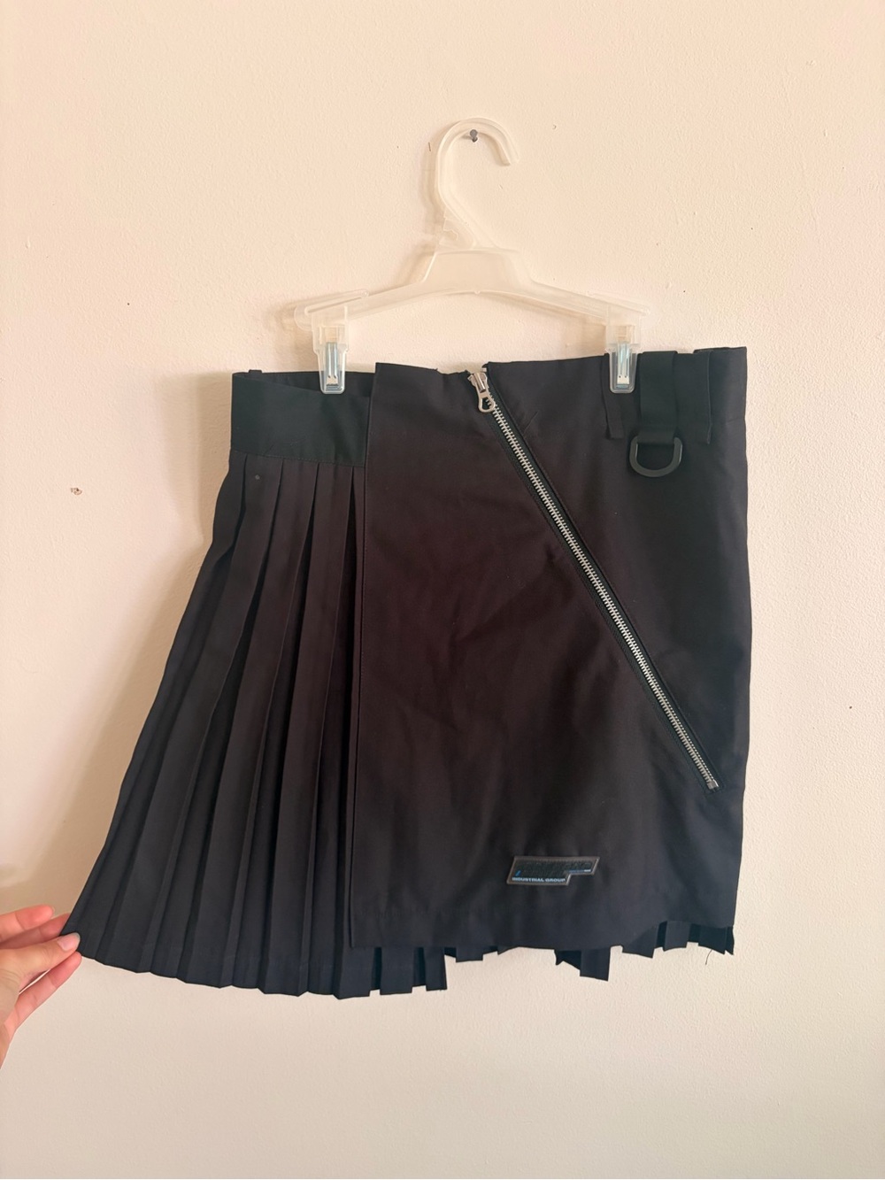 Harsh & Cruel Vintage Black Asymmetrical Pleated Mini Skirt with Zip